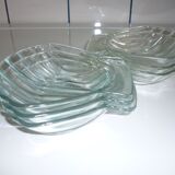 Service 6 vintage ramekins in the shape of scallops