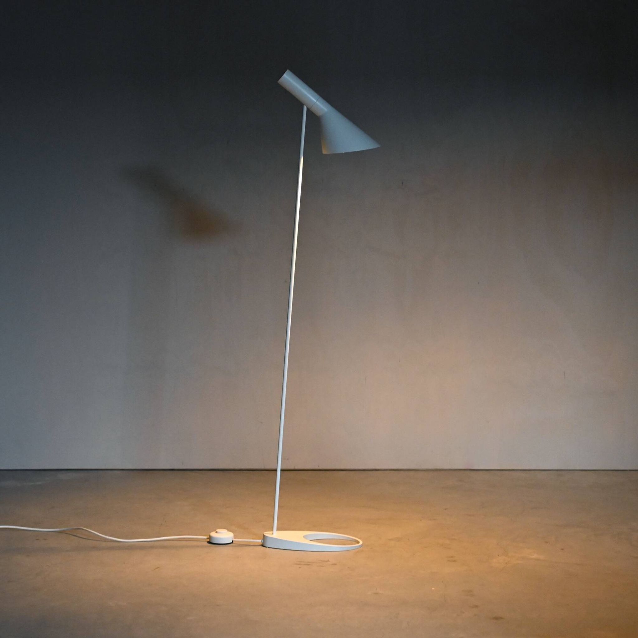 Arne Jacobsen white AJ Floor Lamp for Louis Poulsen, Denmark