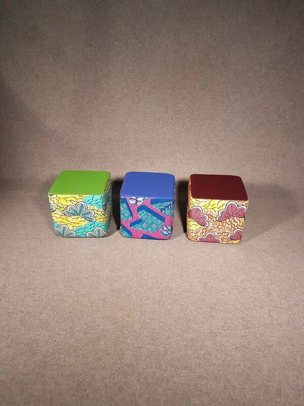 3 x Dot Point pouf Michiel van der Kley par Lande
