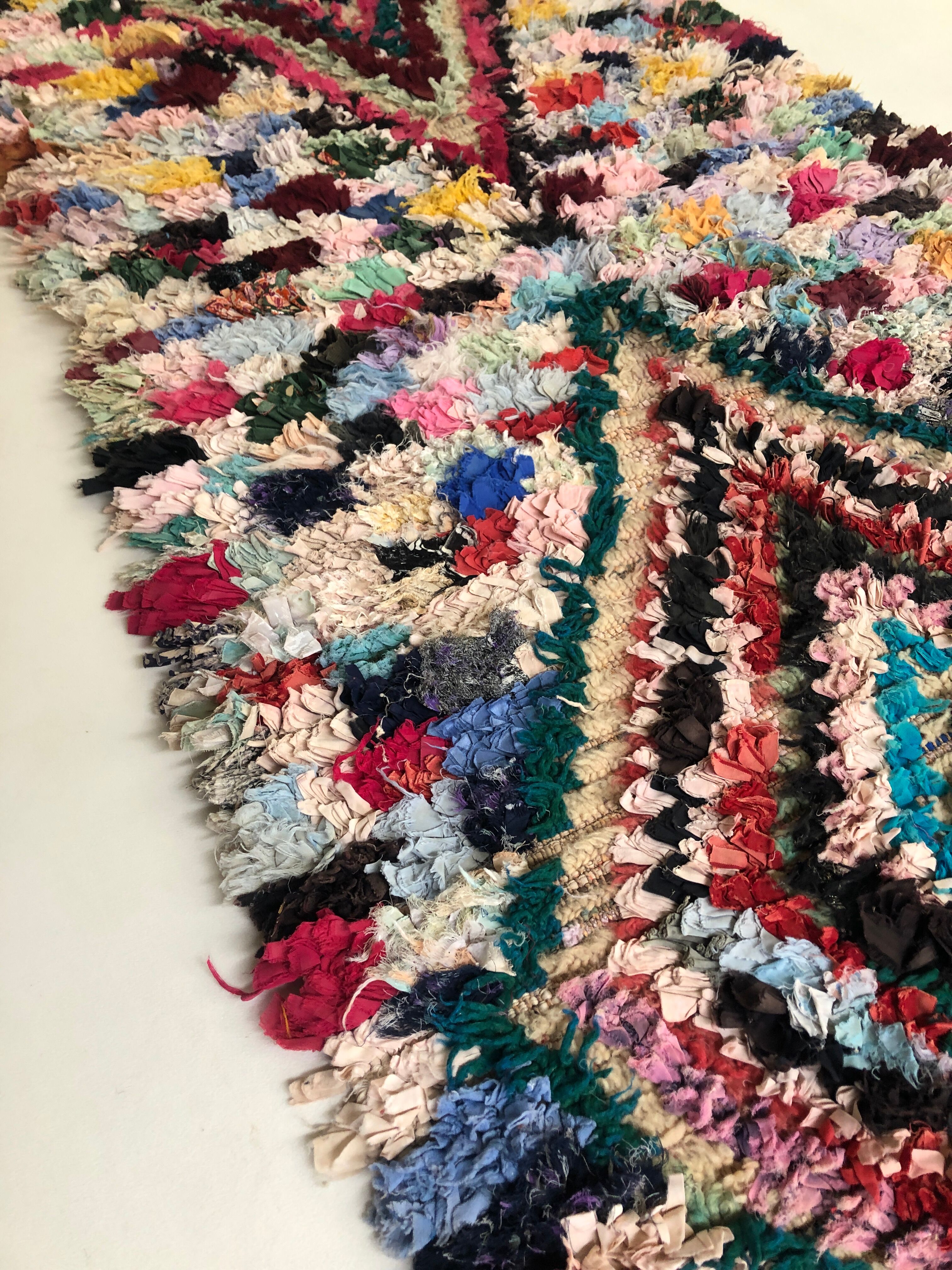 Moroccan Berber carpet Boucherouite 3.05x0.90m