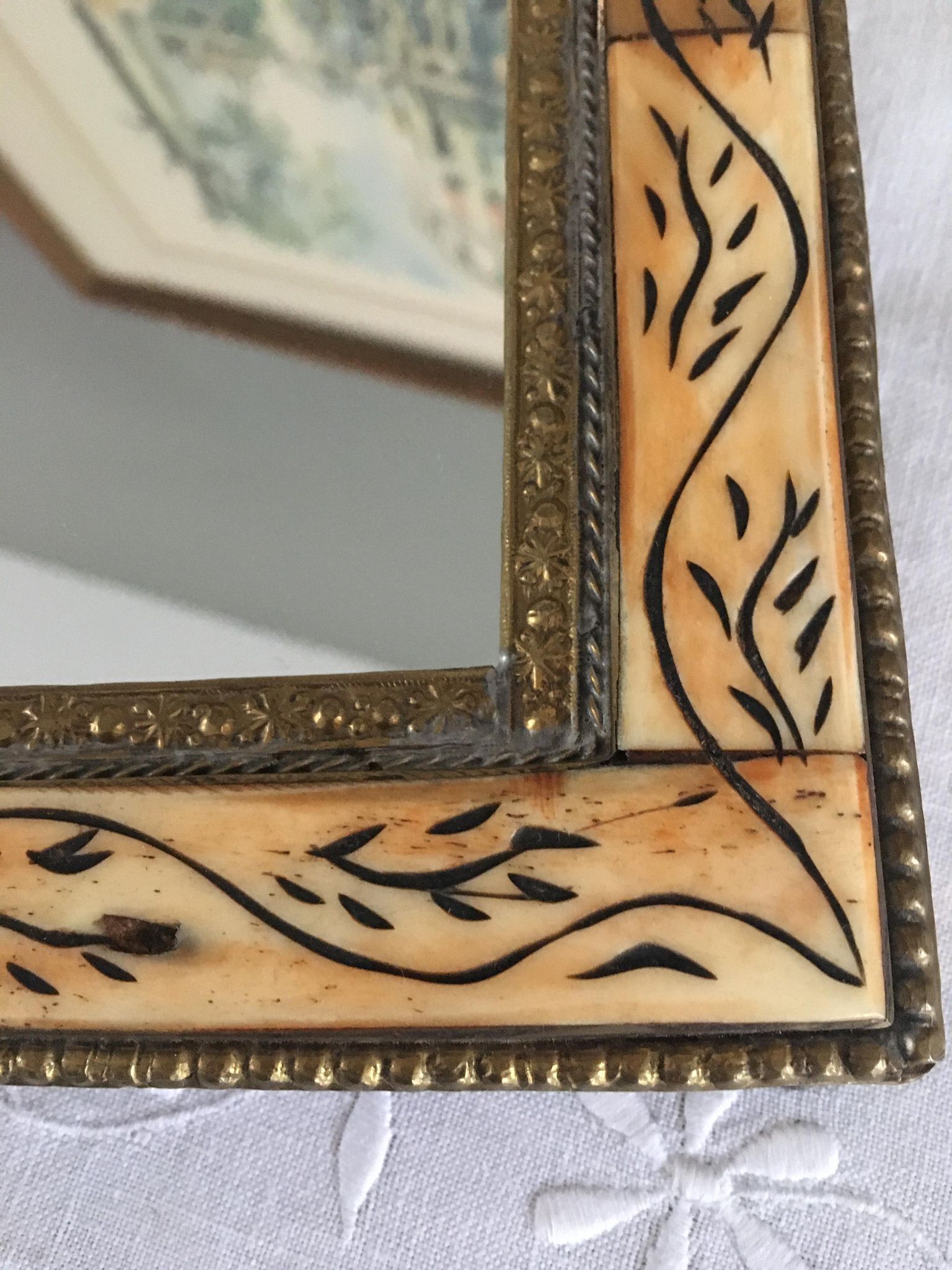 Oriental mirror 26x18cm