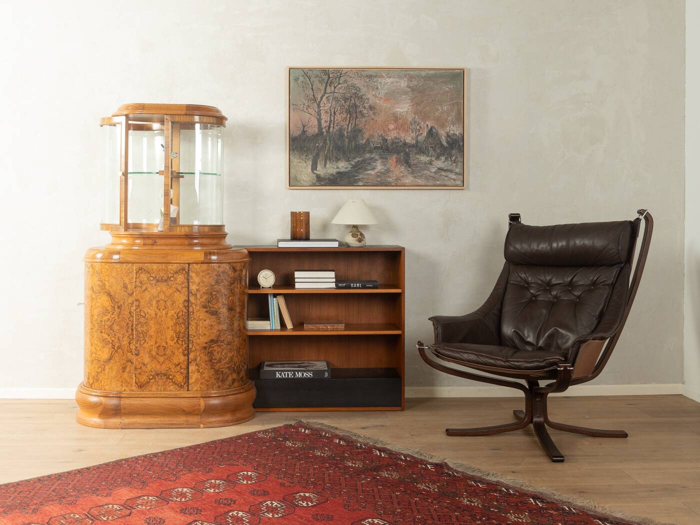 Vitrine Art Déco unique des années 1930 avec étagère ouverte des années 1960.
