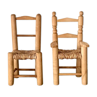 Chairs for dolls