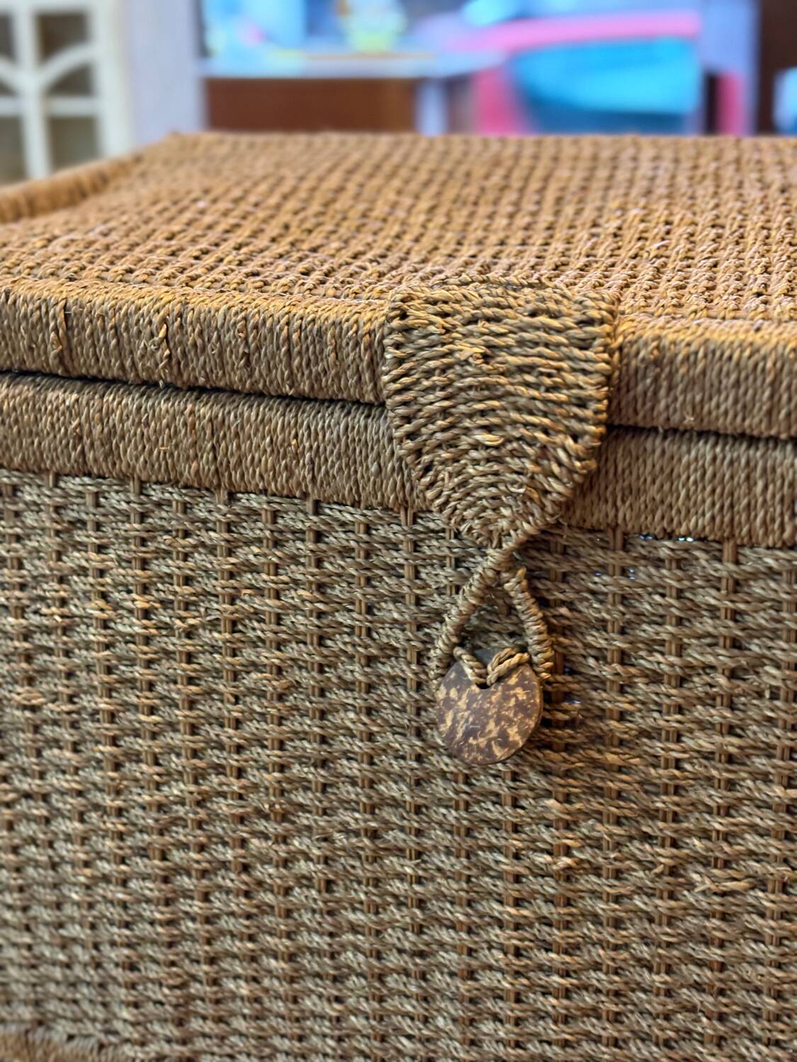 Large wicker toy trunk