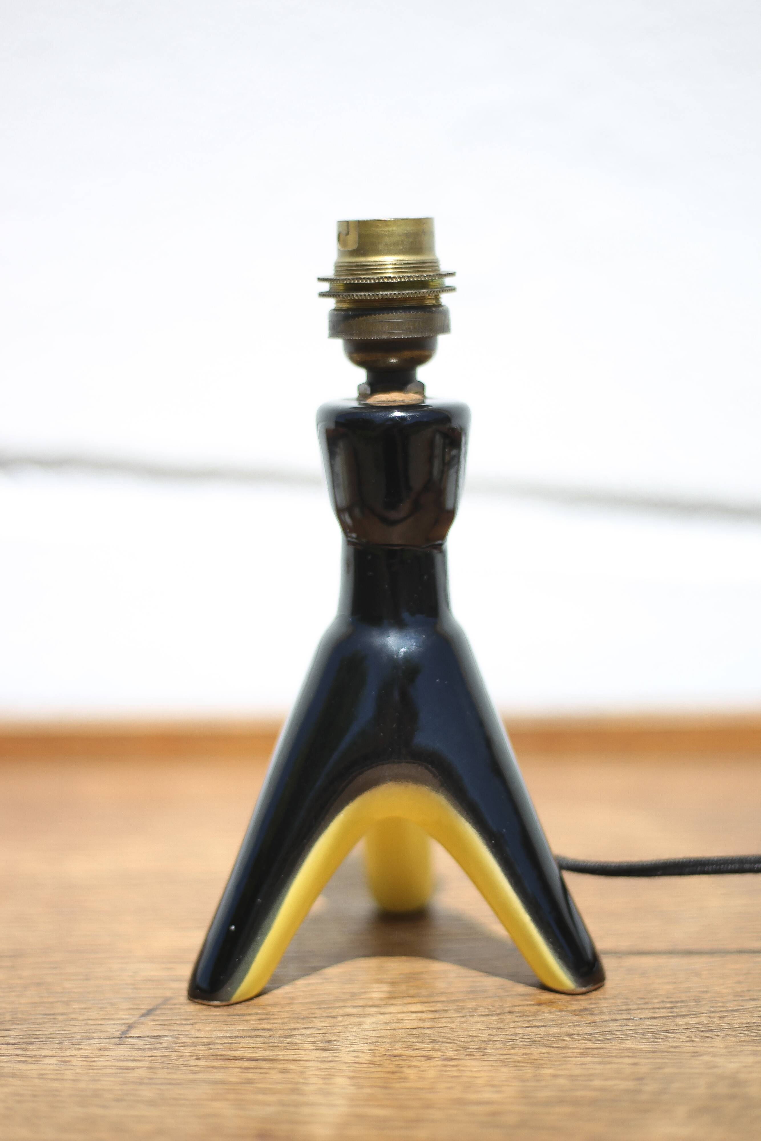 Tripod ceramic table lamp, bedside lamp, accent lamp, 50's