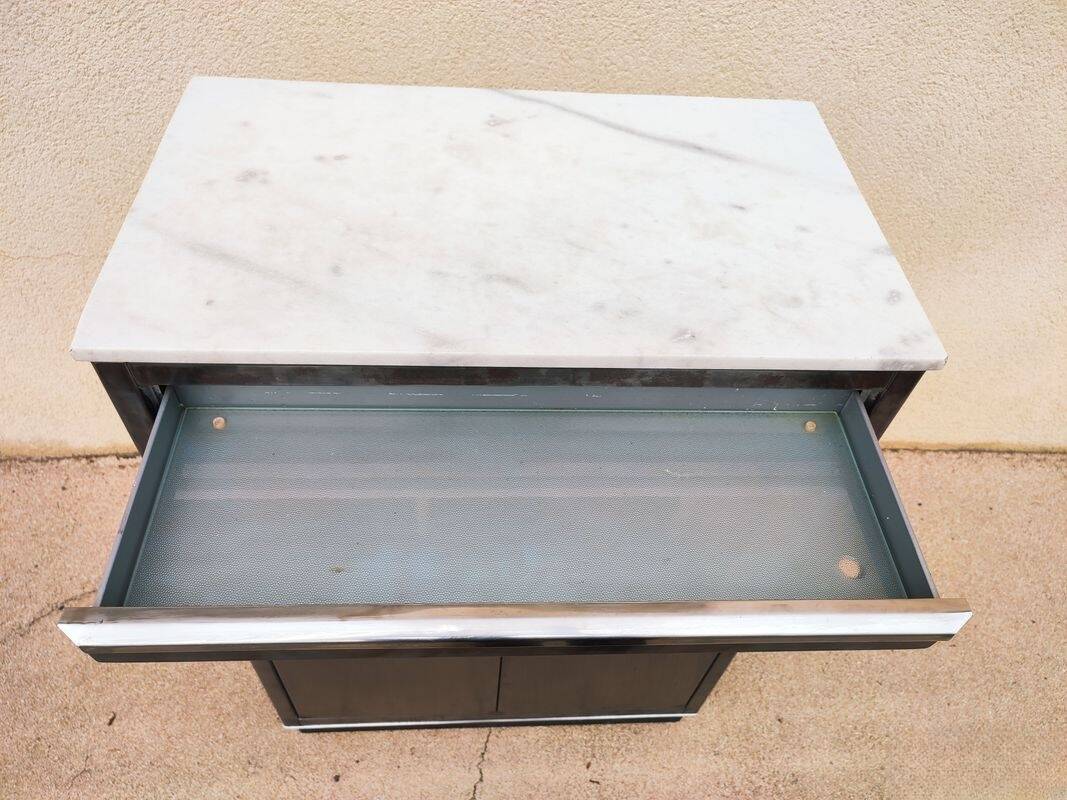 Vintage dentist furniture – Industrial style, steel, marble, ideal for lofts and workshops.