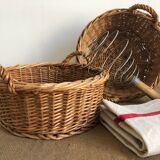 Set of 2 wicker baskets, kitchen decoration