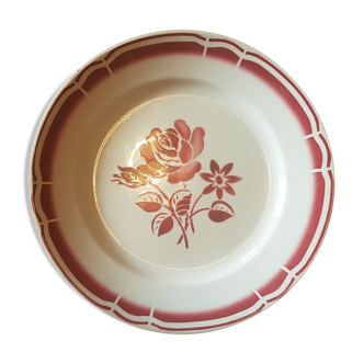 Assiette en faïence de Digoin