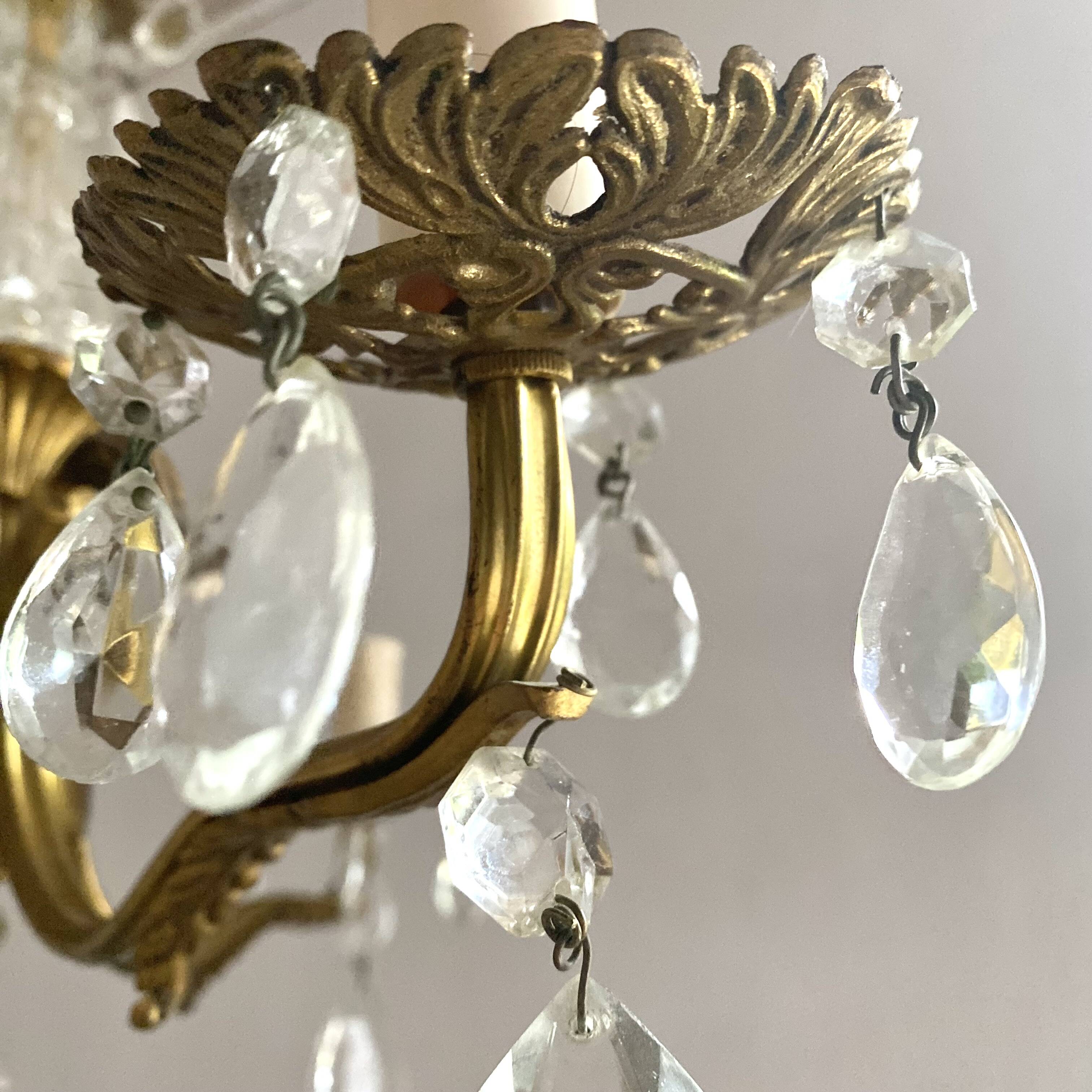 Chandeliers with glass drops 3 lights