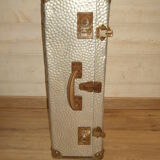 Valise vintage en fer blanc