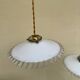 Trio suspension vintage abat jour opaline ondulée fils dorés lumière ancienne