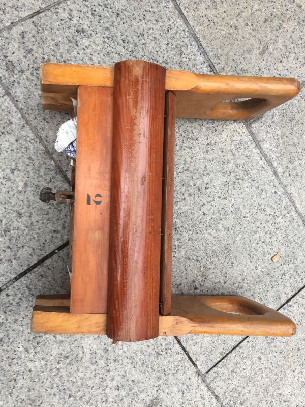 Paire de petits tabourets vintage