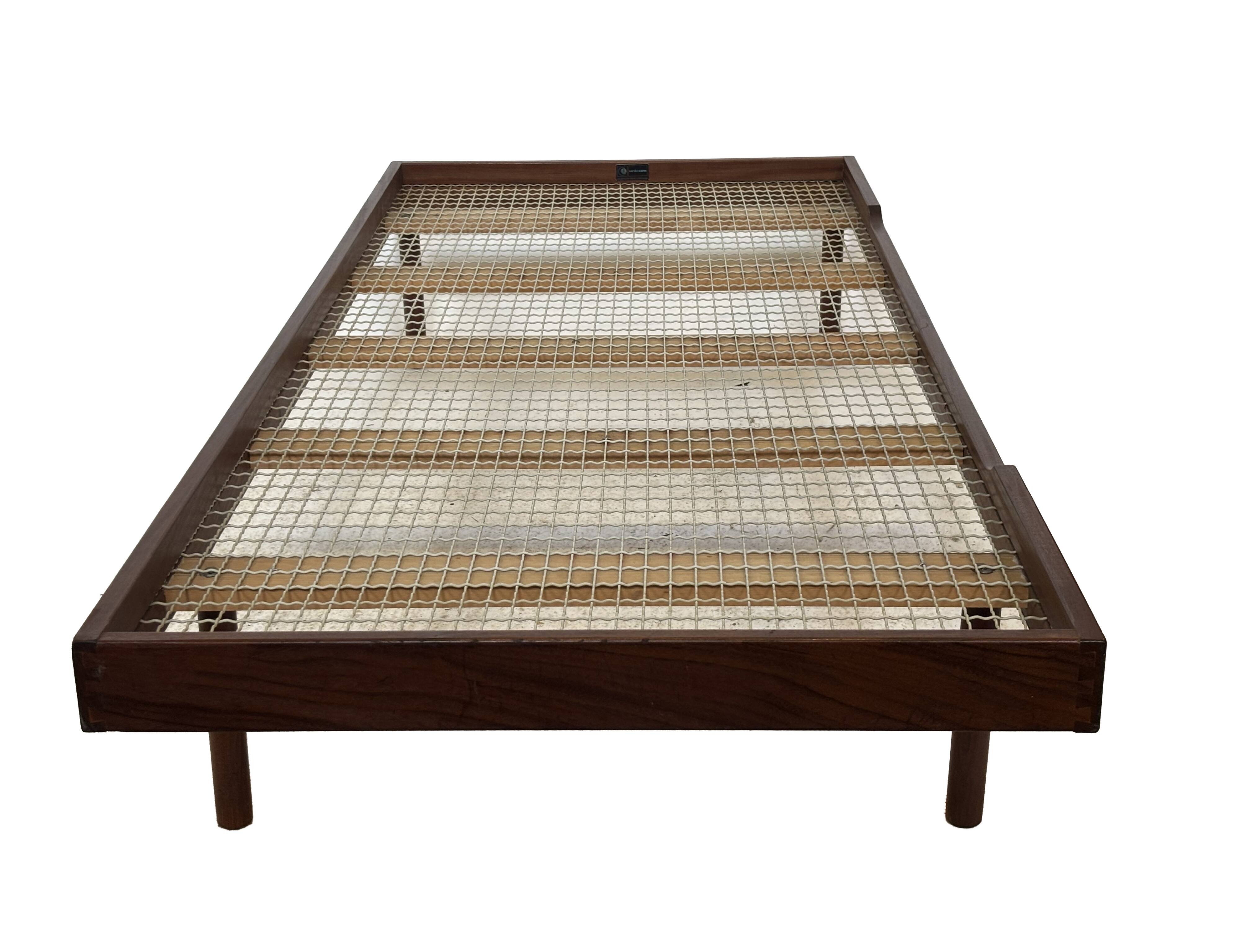 Vintage daybed minimalist design in Teak 1960s