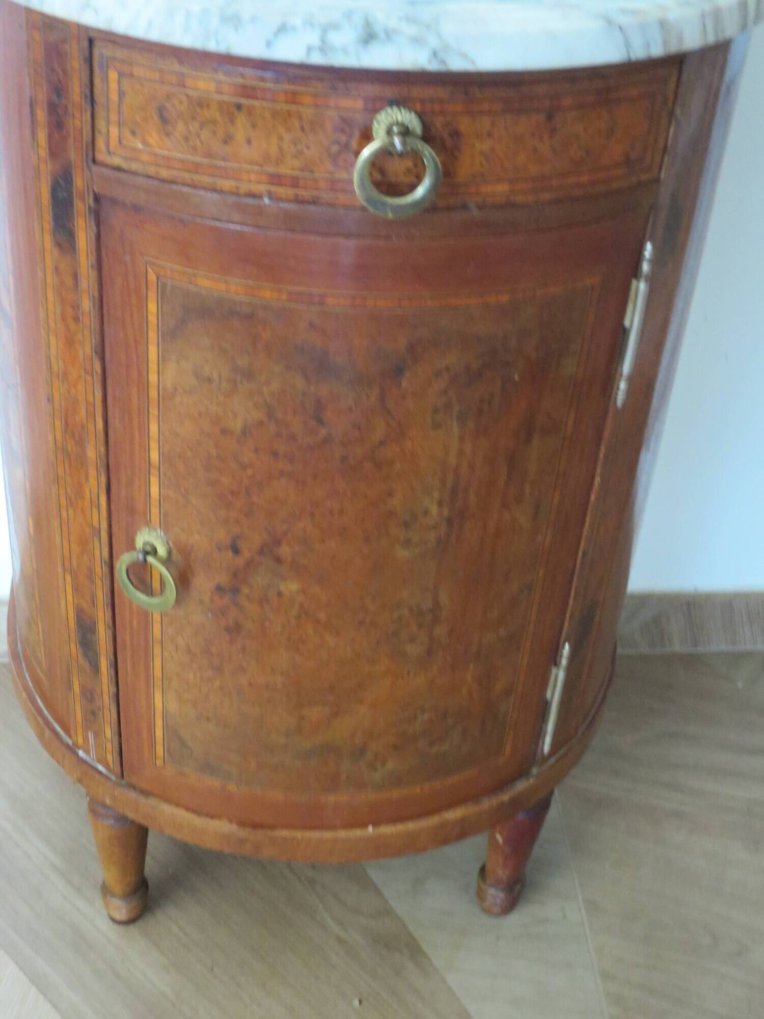 Small chest of drawers - Half-moon table - Louis XVI style - Elm burr veneer - Pla