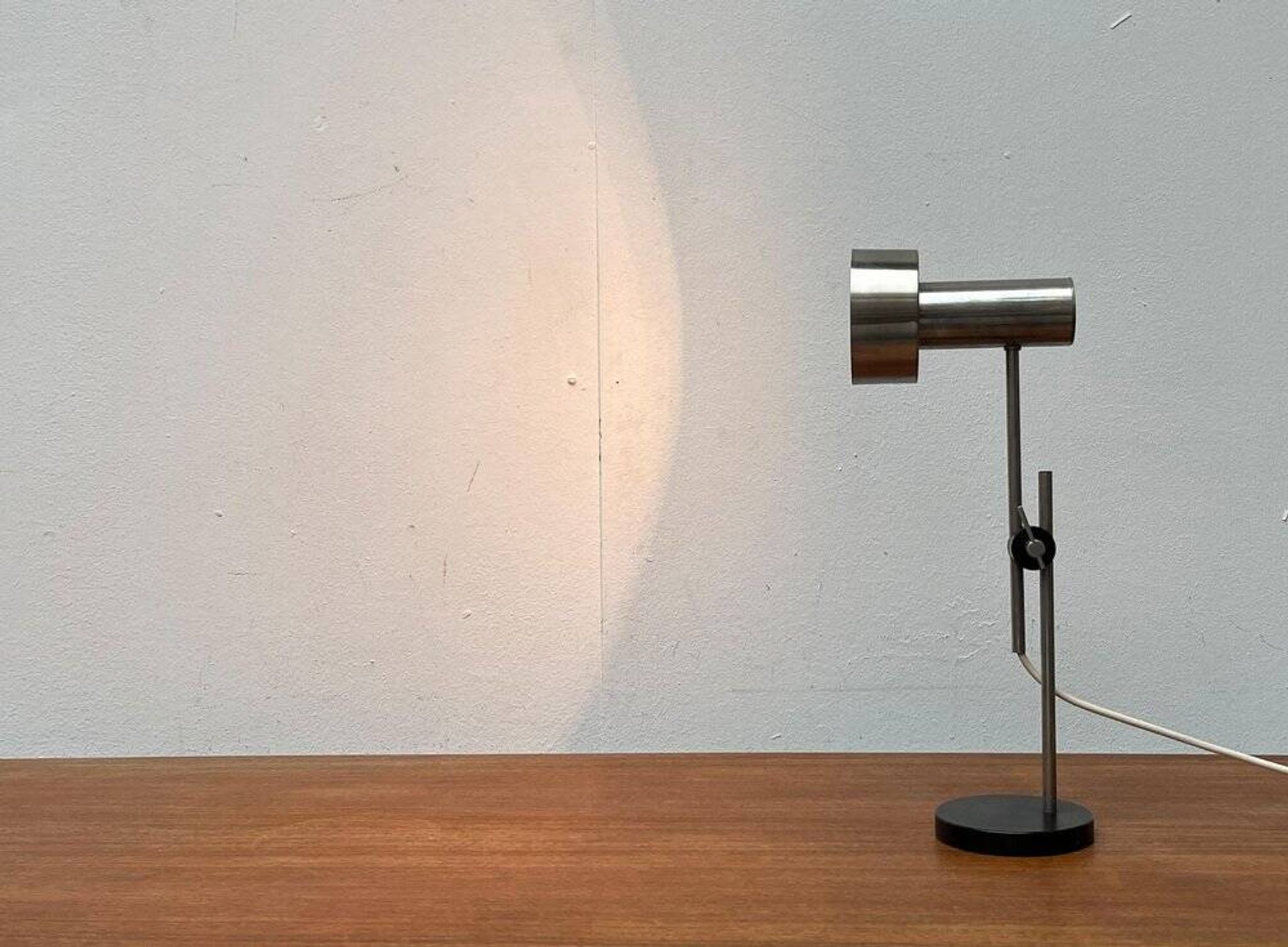 Lampe de table minimaliste milieu du siècle, années 1960