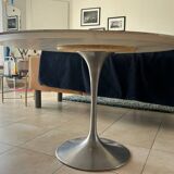 Knoll round table