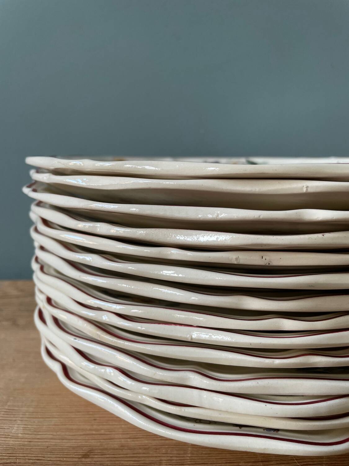Series of 14 Sarreguemines France flat plates, Agreste collection
