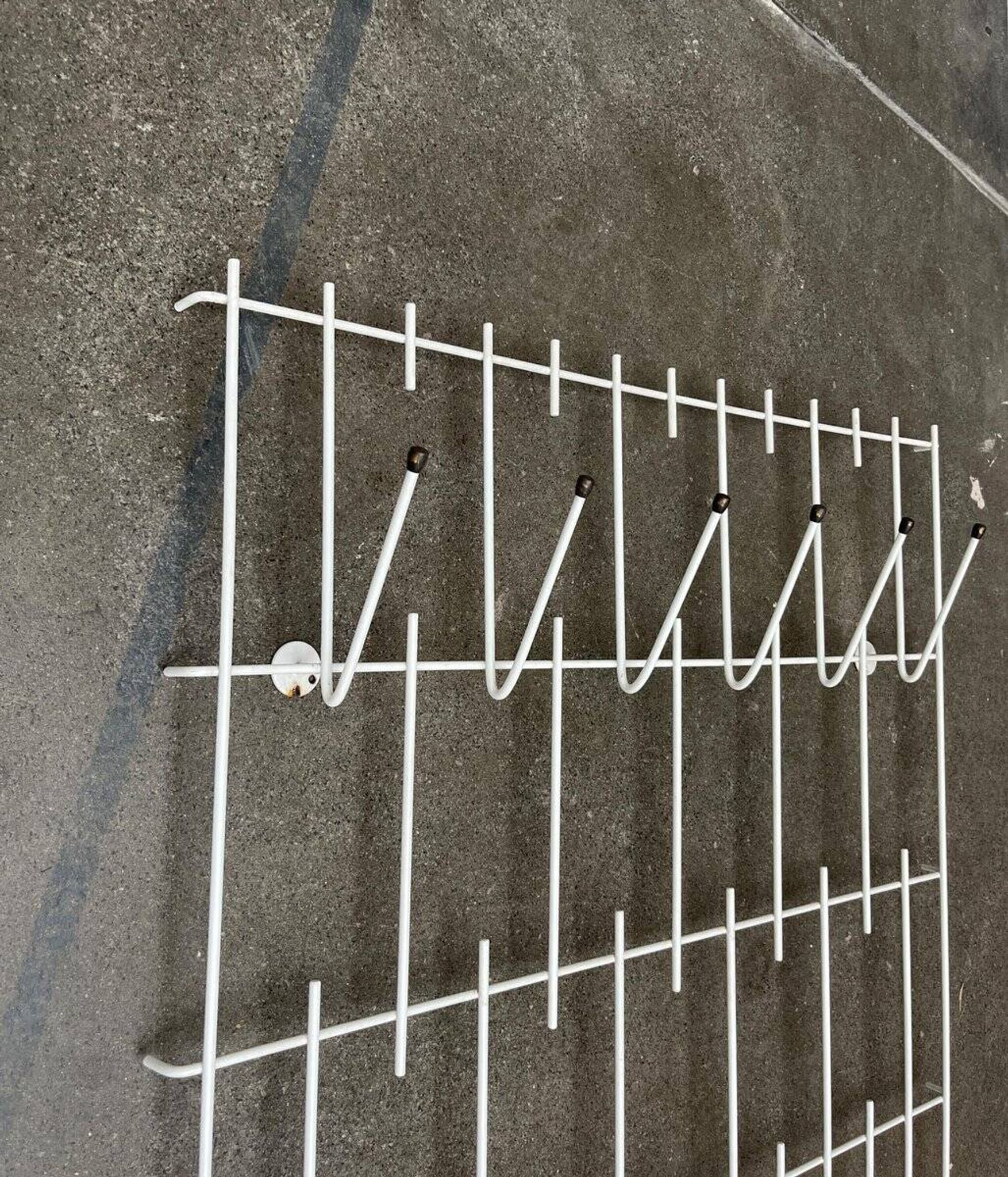 Minimalist German rope coat rack from the mid-century, 1960s.