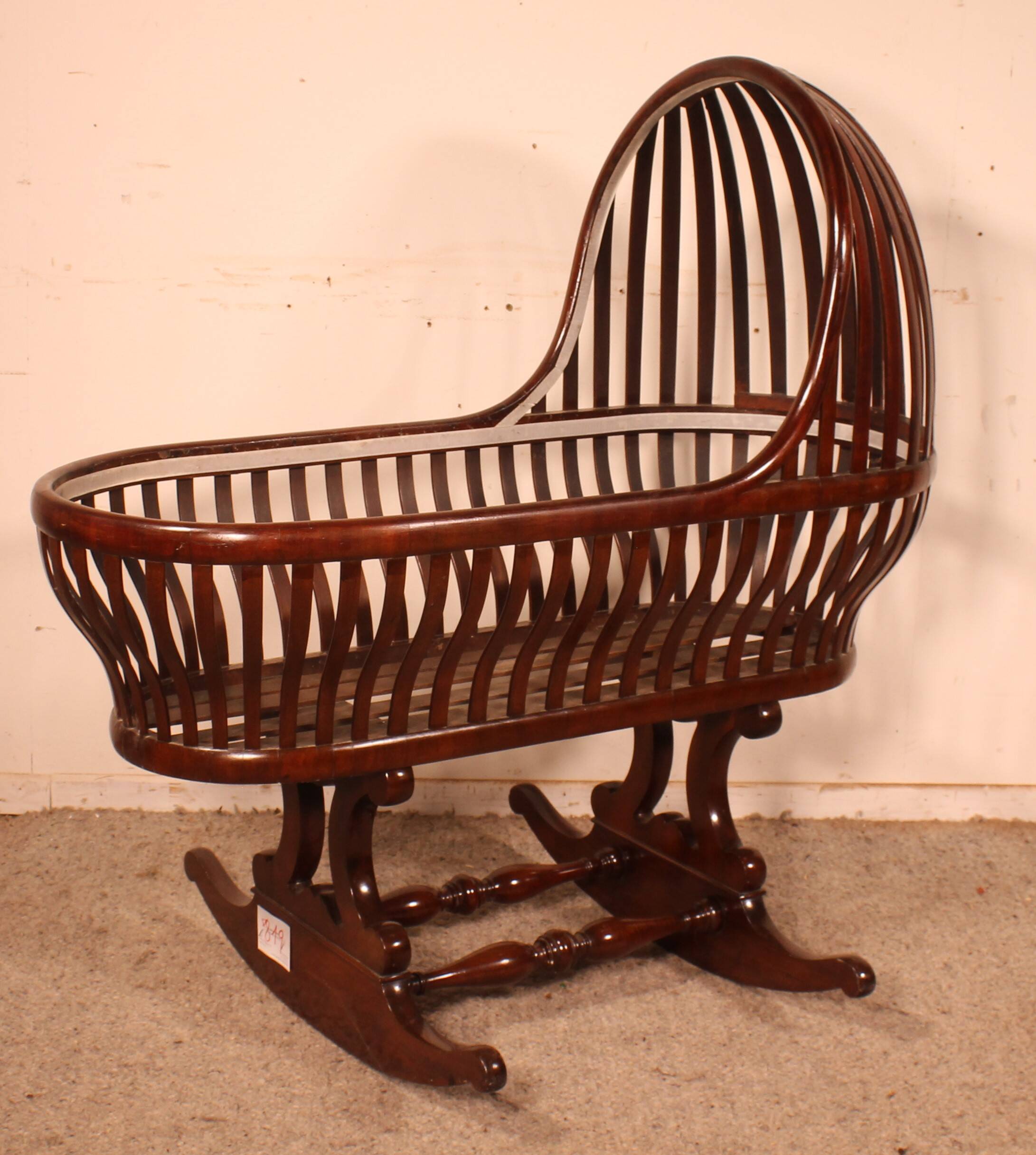 Curved Mahogany Cradle - 19th Century