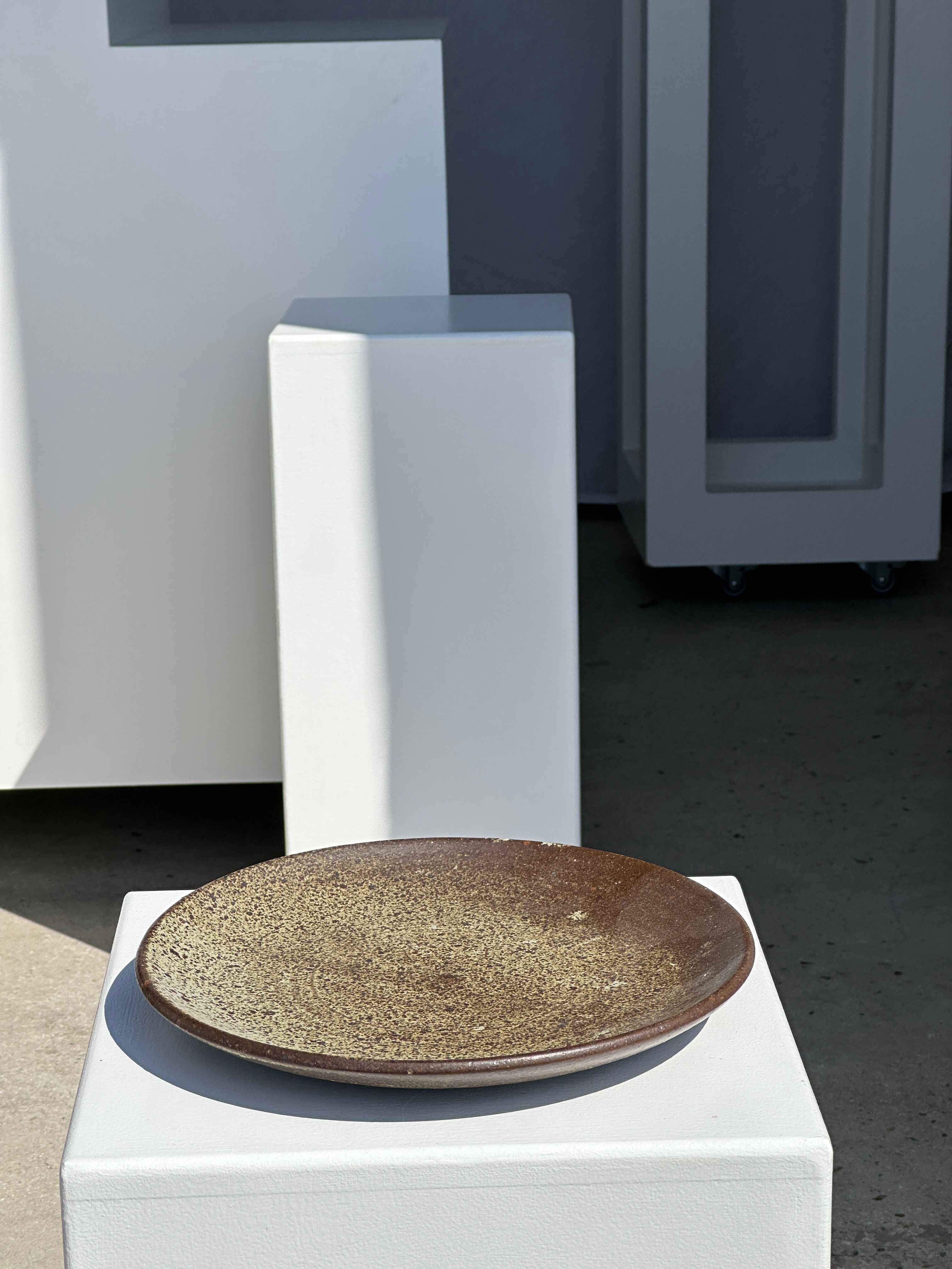 Indonesian green ceramic dish D:26.5