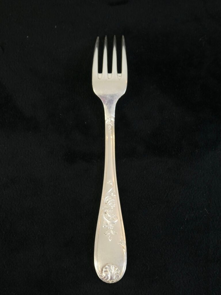 12 large forks in silver metal LOUIS XV Style MARLY