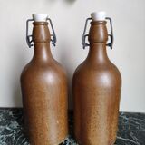 Lot 2 bouteilles anciennes en grès vernissé 0,5 L