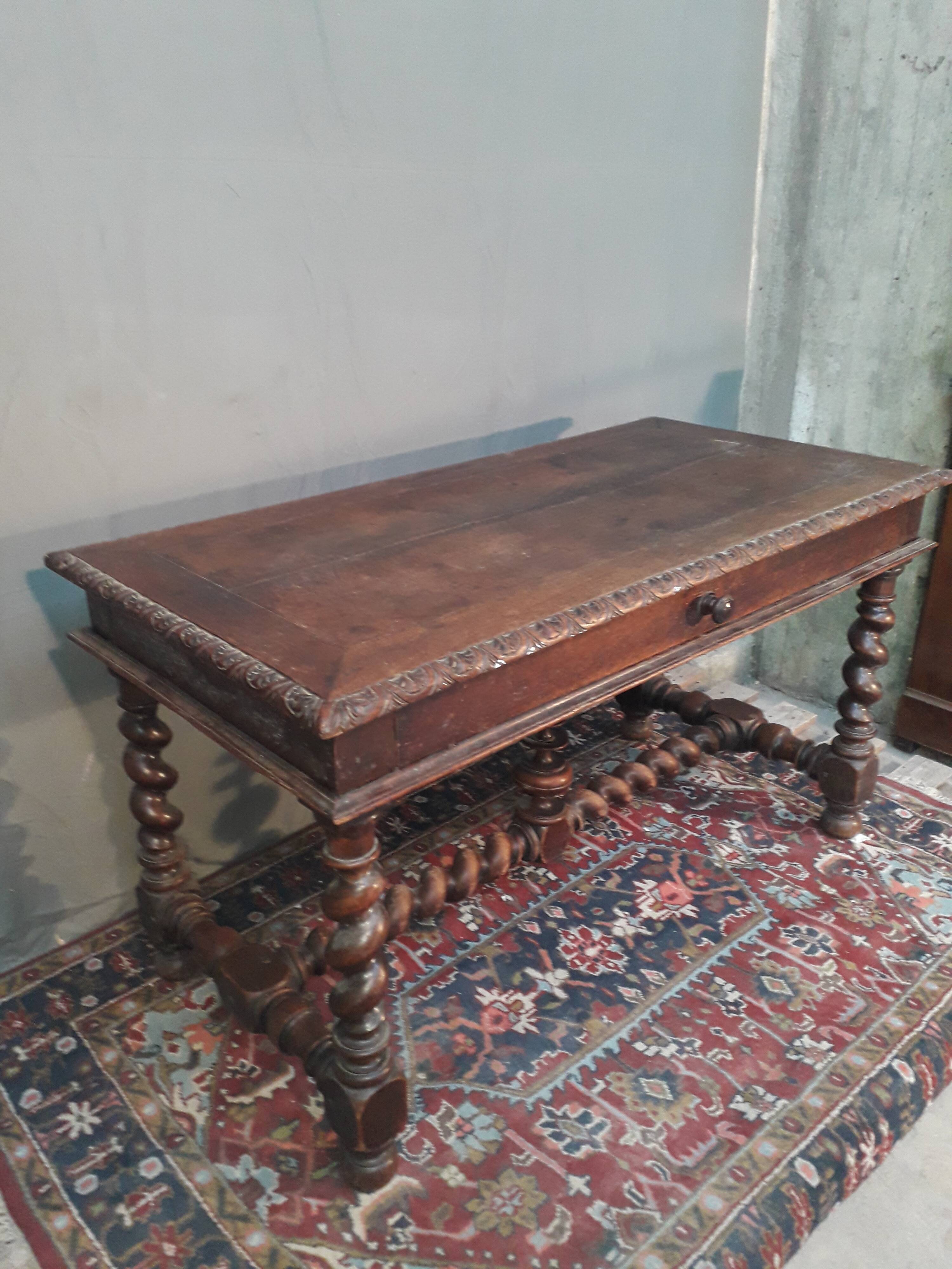 Oak Louis XIII desk