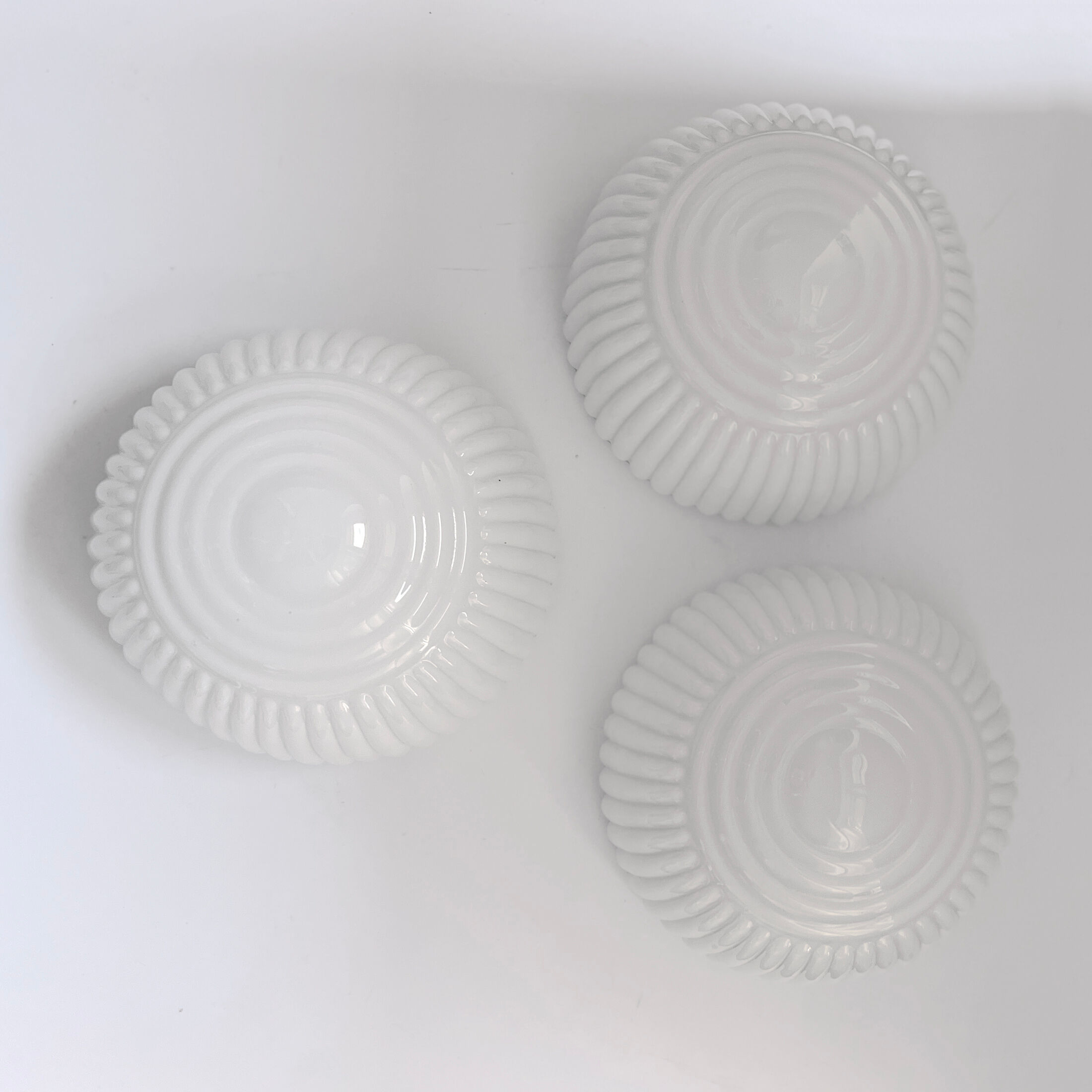 White glass plafond Polam Wikasy, Poland 1970s.