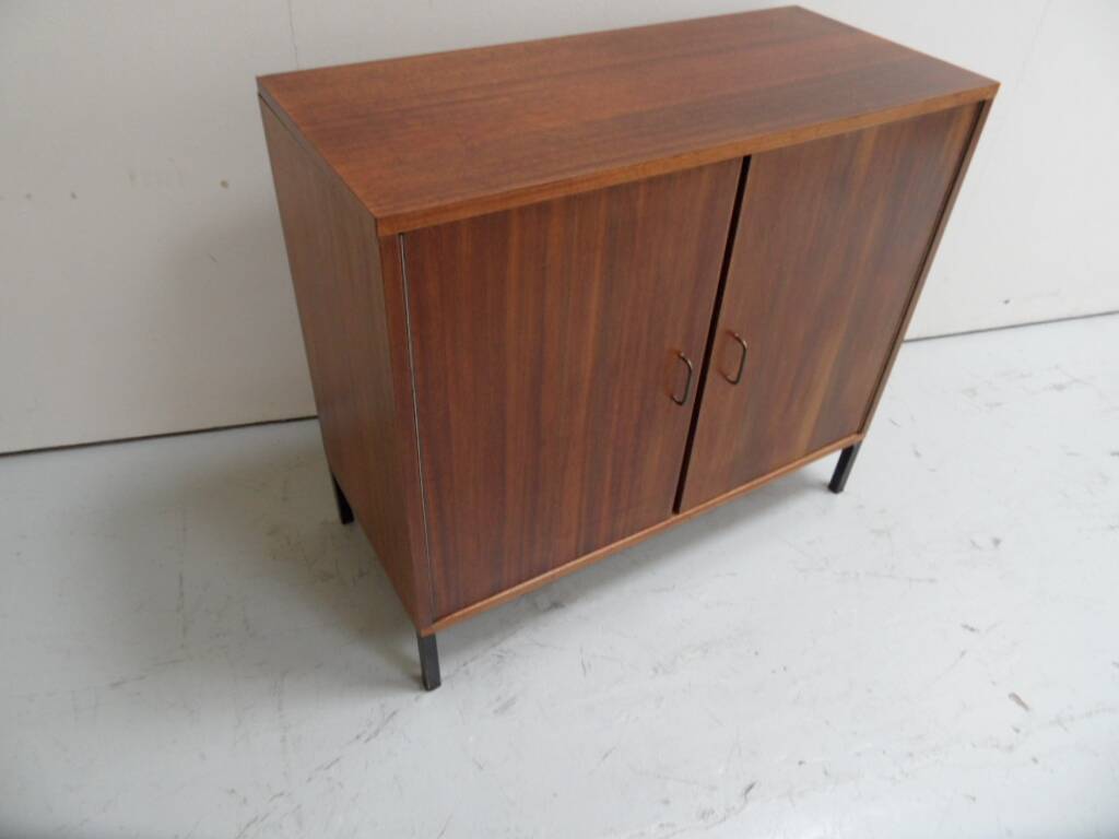 Vintage Mid Century 2 door cabinet