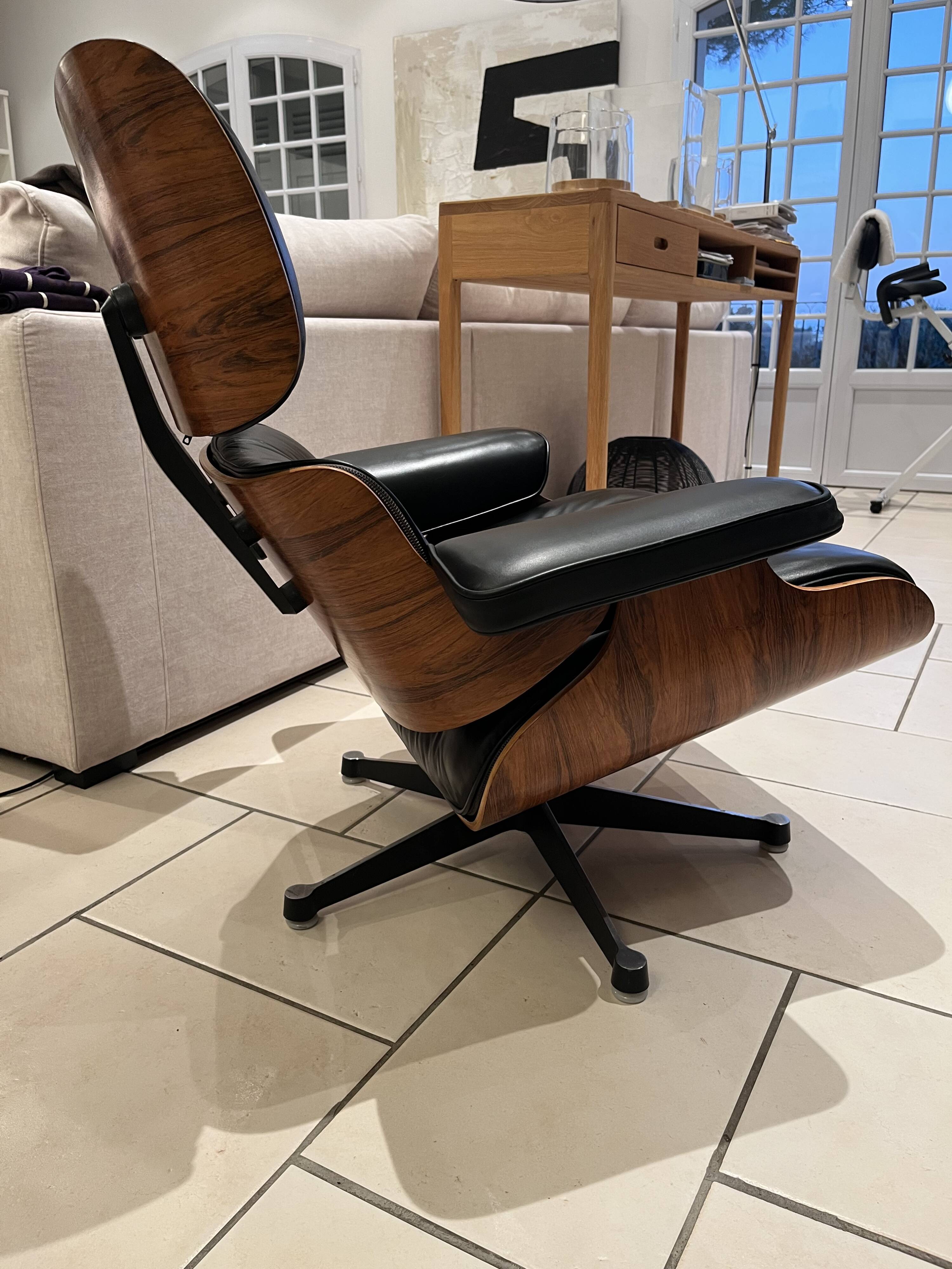 Charles & Ray Eames Lounge Chair & Ottoman, International Furniture