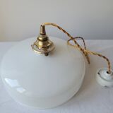 White opaline suspension