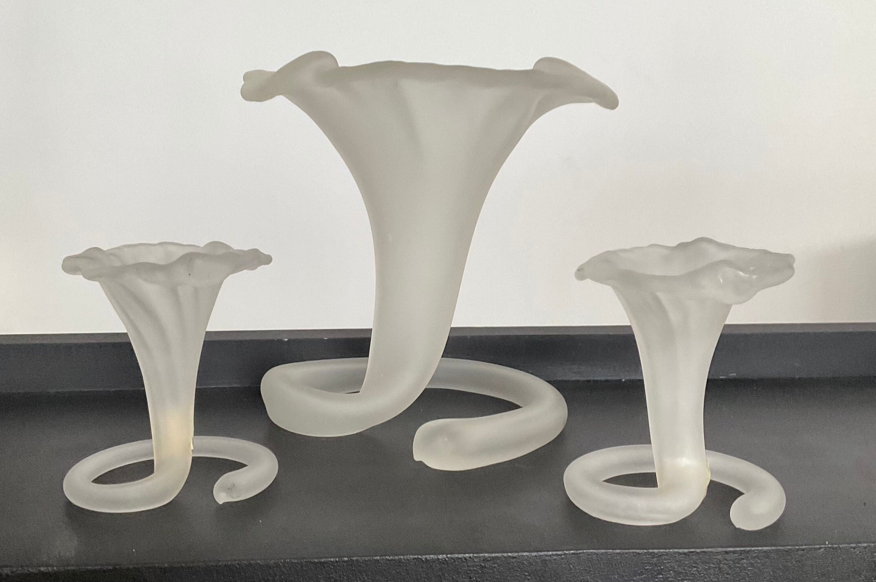 Trio of vintage soliflores vases in glass paste 70s