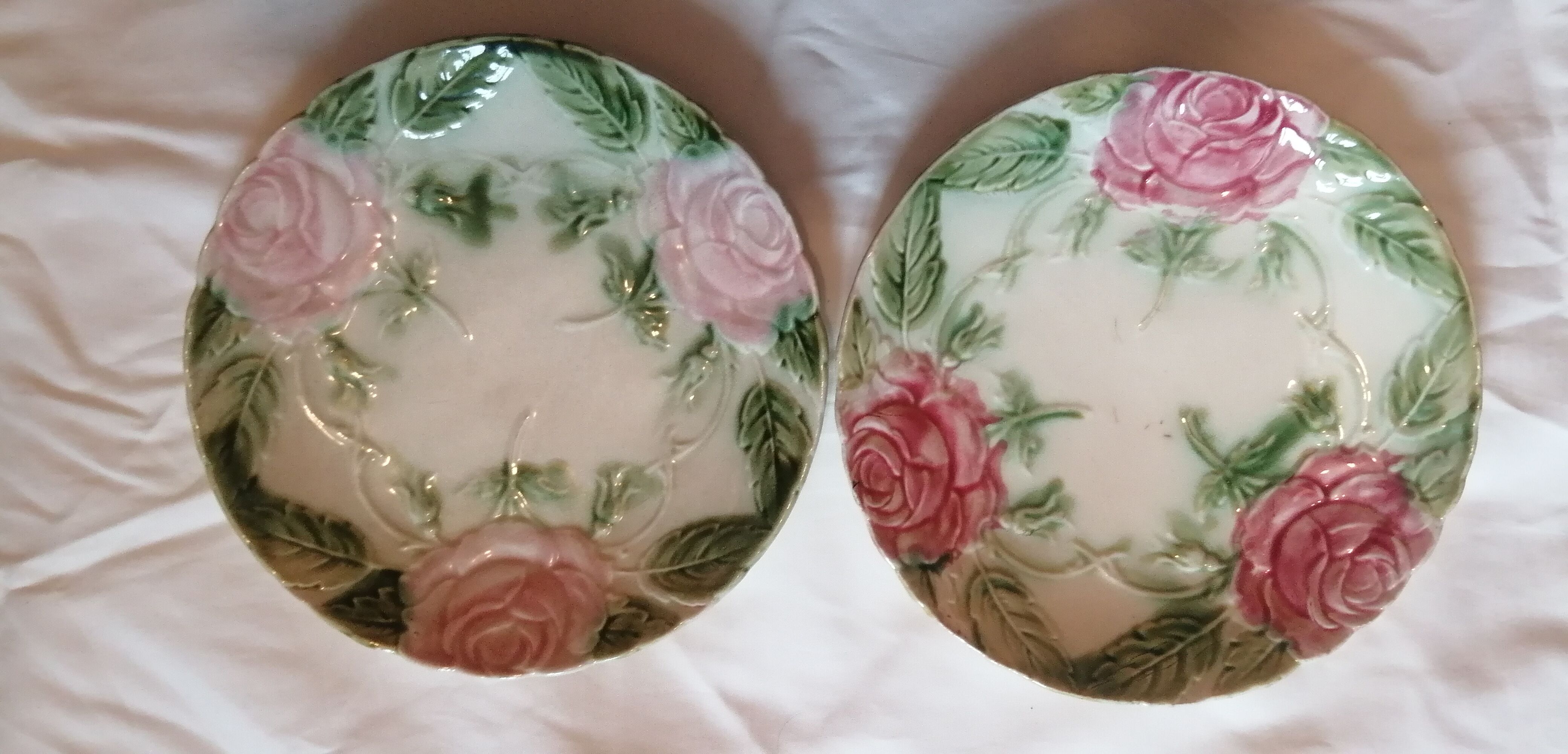 Lot 2 old slurry decoration of roses