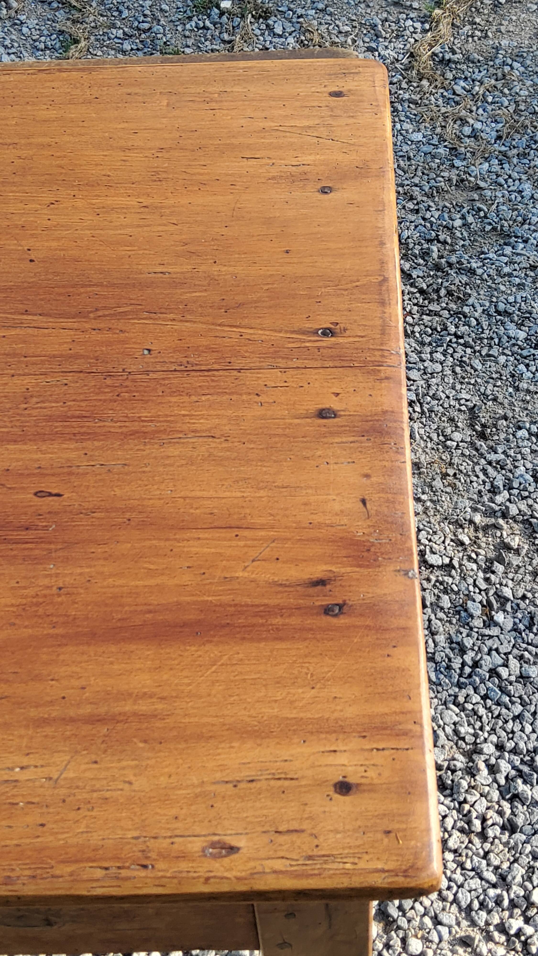 Farm table nineteenth century feet spindles 251cm and its 2 benches