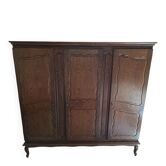 Large antique solid wood wardrobe – 195 x 182 x 55 cm