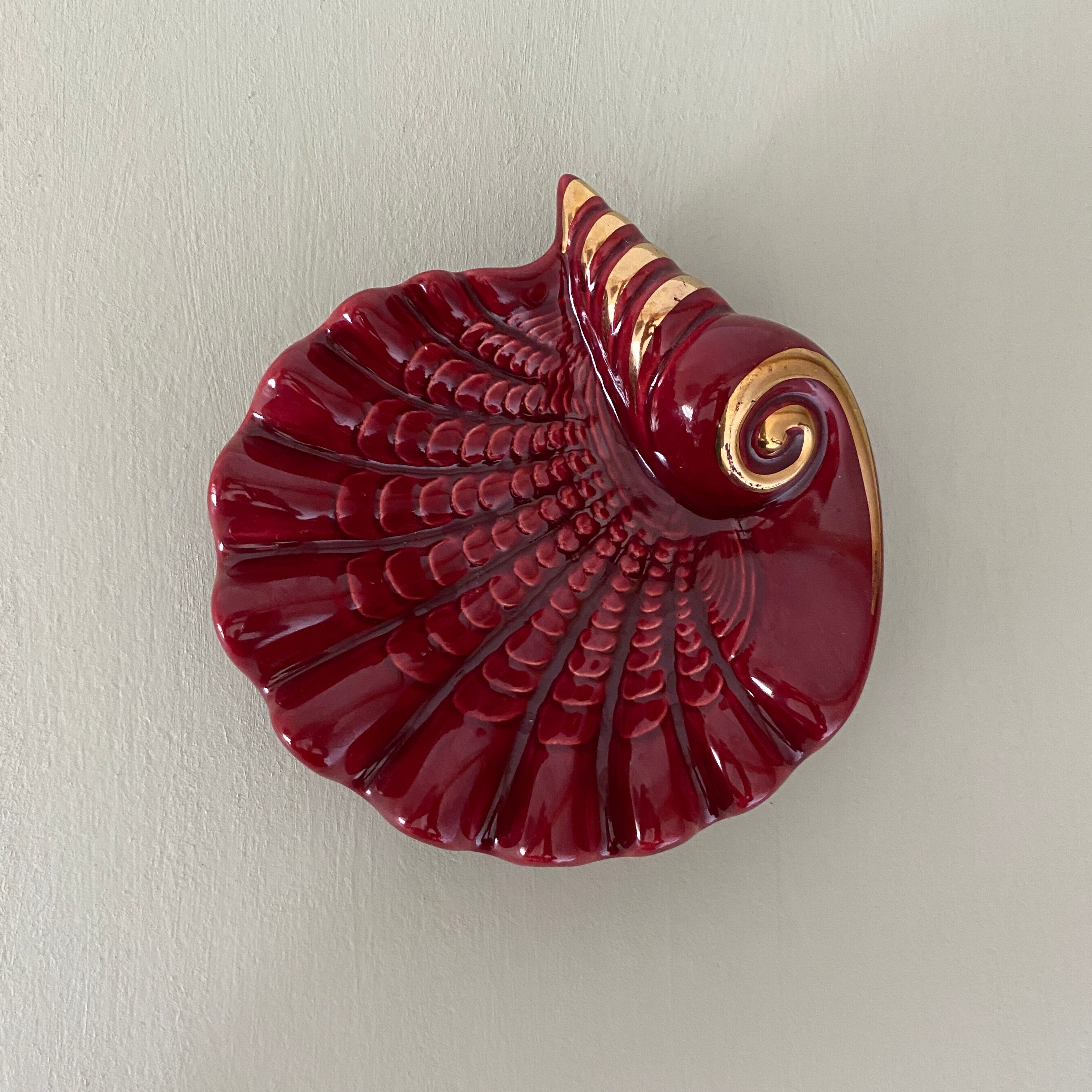 Vintage shell pocket tray