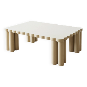 Table basse en laque - beige