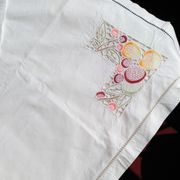 Embroidered tablecloth and open fruit decoration - 12 assorted towels