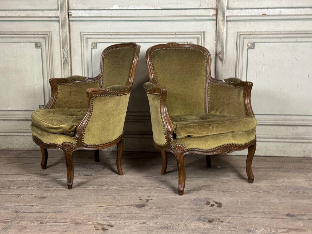 Pair of louis xv style armchairs in carved beech around 1920