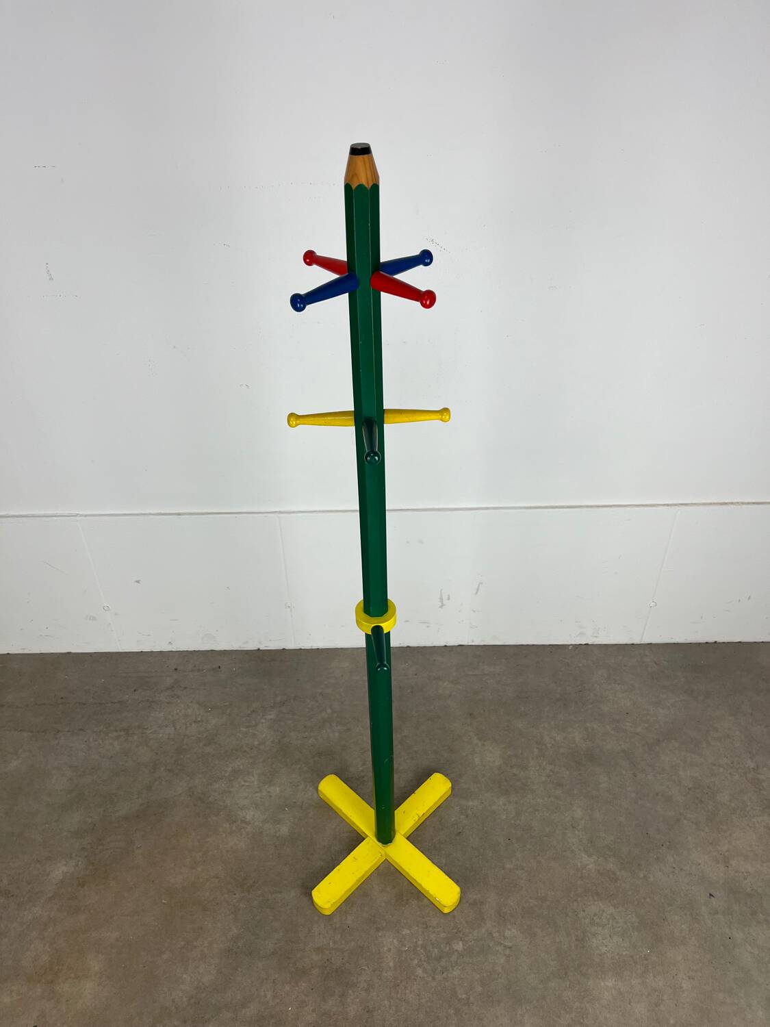 Pencil coat rack, children's style Pierre Sala