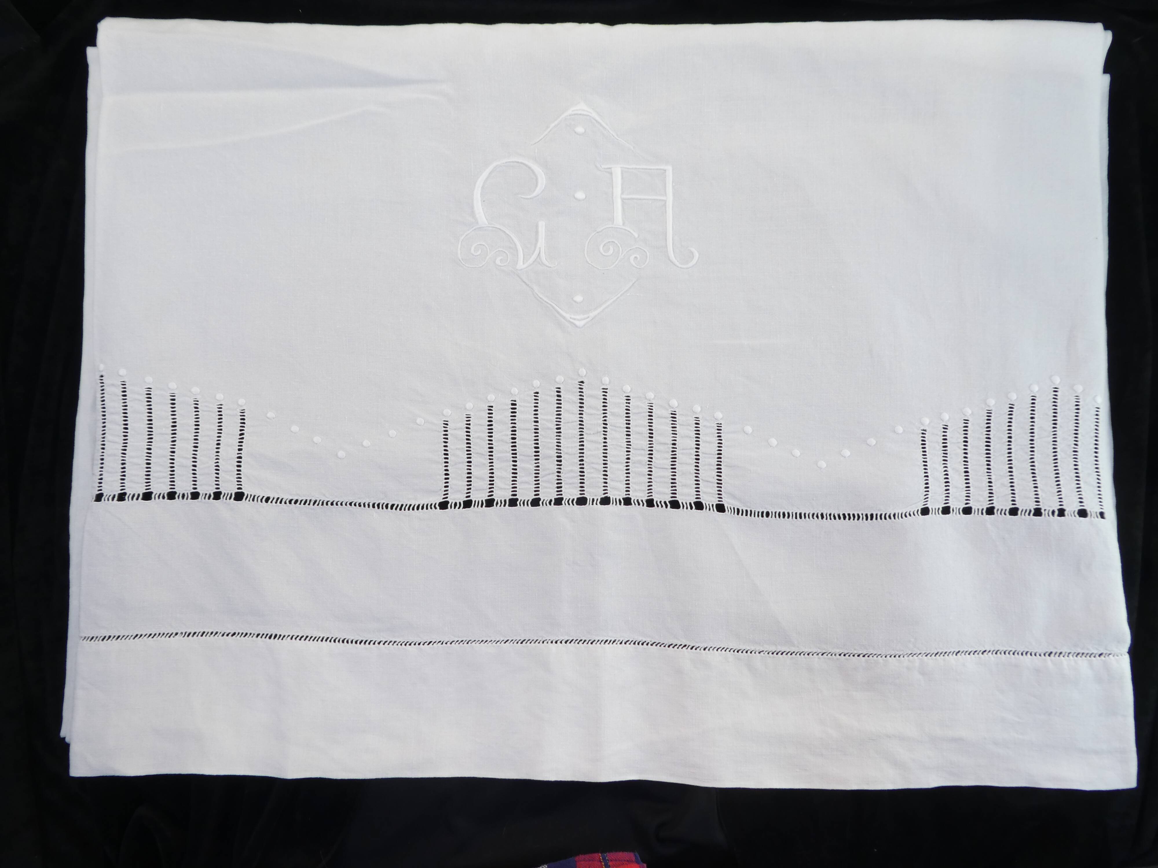 Old linen sheet 225 x 320