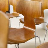 8 chaises T en teck, conçues par Arne Jacobsen pour Fritz Hansen, années 1980