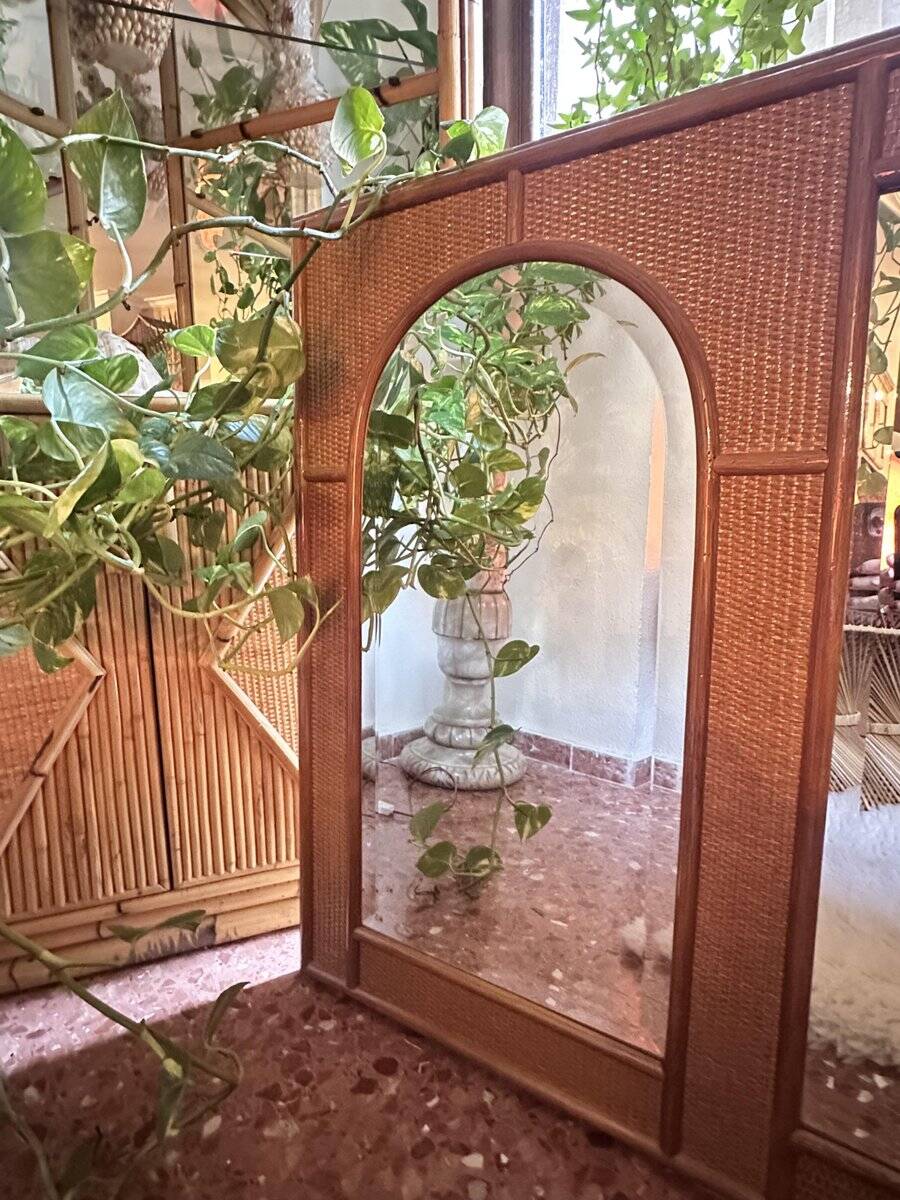 Italian coastal mirror in bamboo and rattan in the style of Vivai del Sud, 1970s.