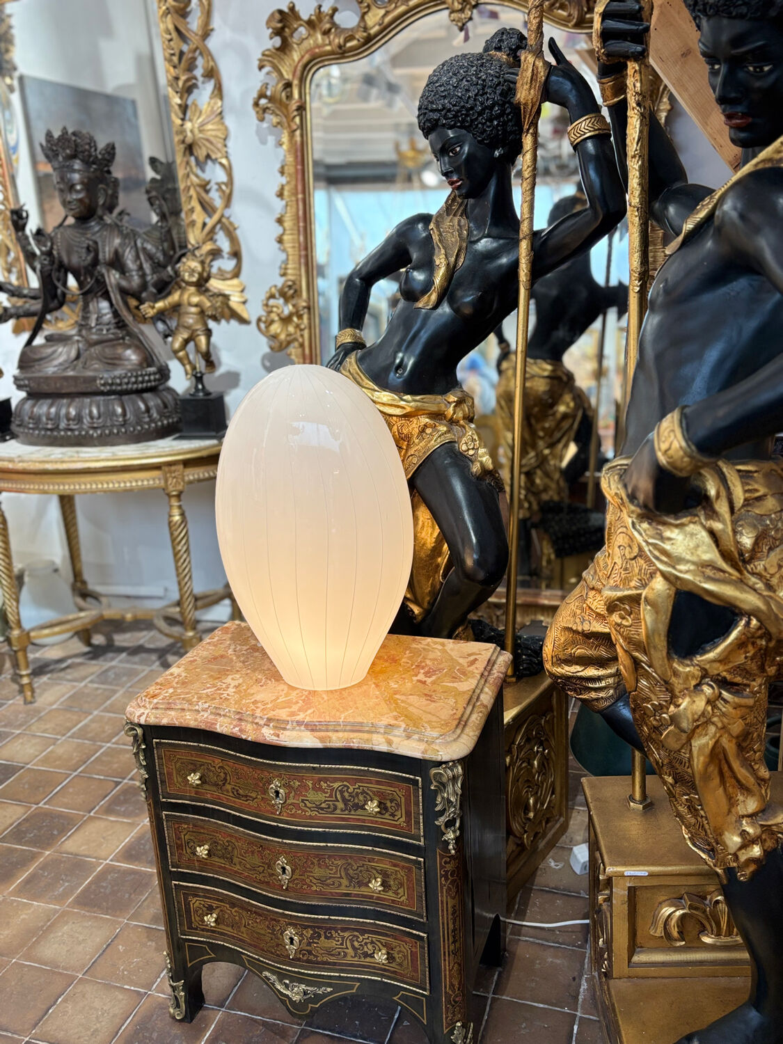 Superbe lampe à poser en verre de Murano.  Design Lino Tagliapietra po