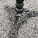 Round bistro table in white marble