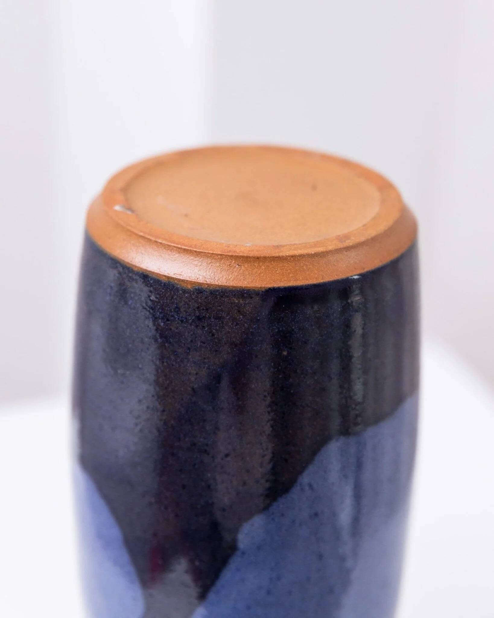 Navy Blue Glazed Ceramic Vase by Wolfgang Thibault Keramik – Mid-Century 1970s Studio Vase