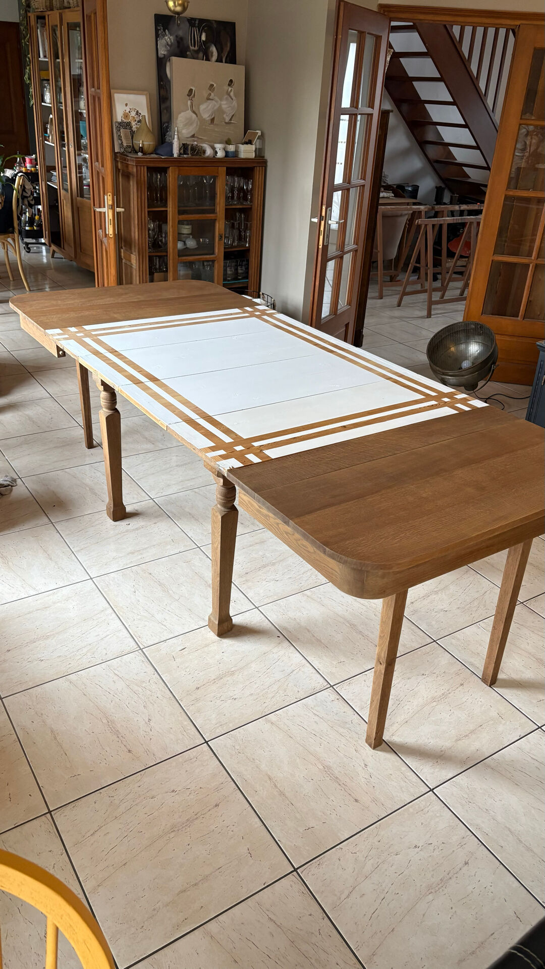Oak table with extensions