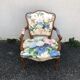 Cabriolet armchair