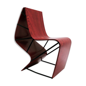 Chaise rouge  contemporaine de