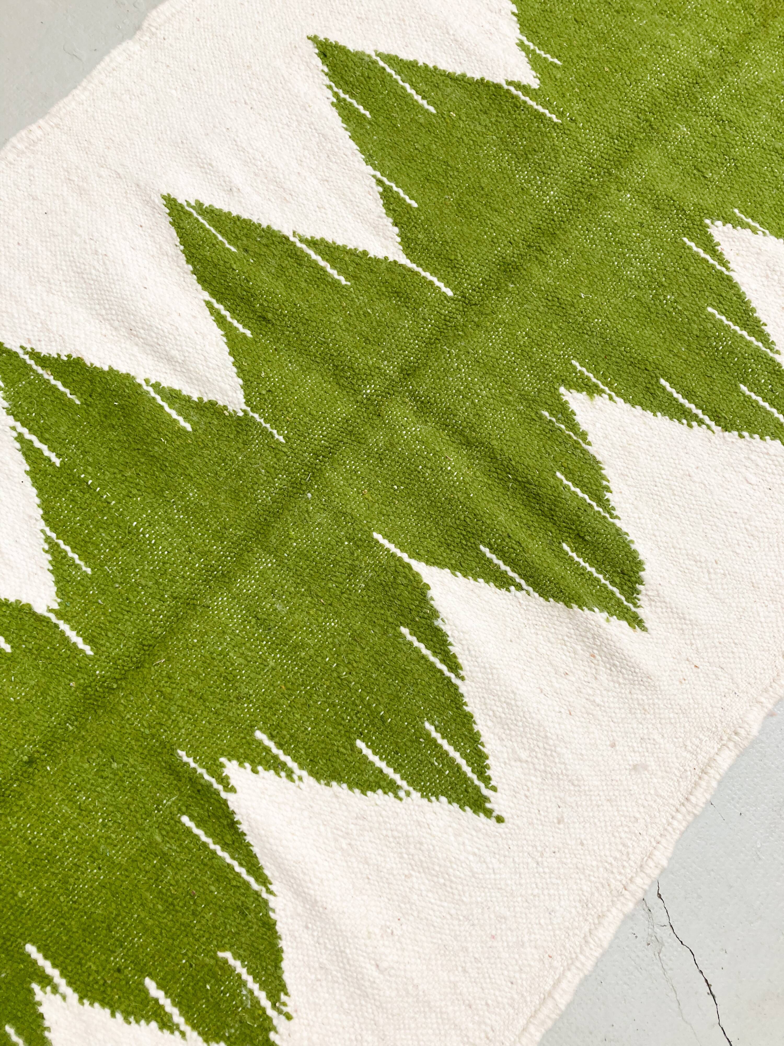 Kilim Moroccan Berber ecru with green patterns 172x103cm
